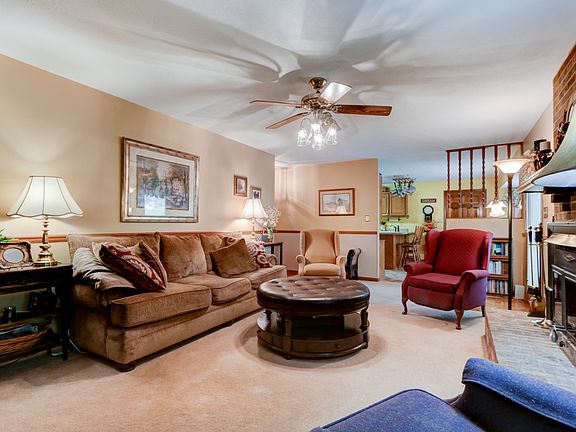 5th image of 1755 Canterbury Dr