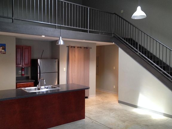 5th image of 741 Richwood Ave APT 2