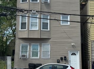 501 S 10th St #2, Newark, NJ 07103