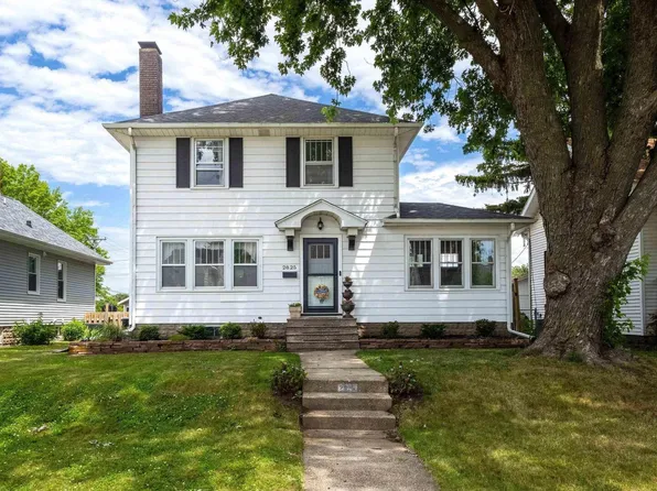 2825 Davenport Ave, Davenport, IA 52803