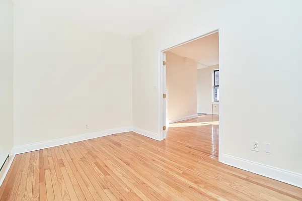 Rented by Living New York | media 10