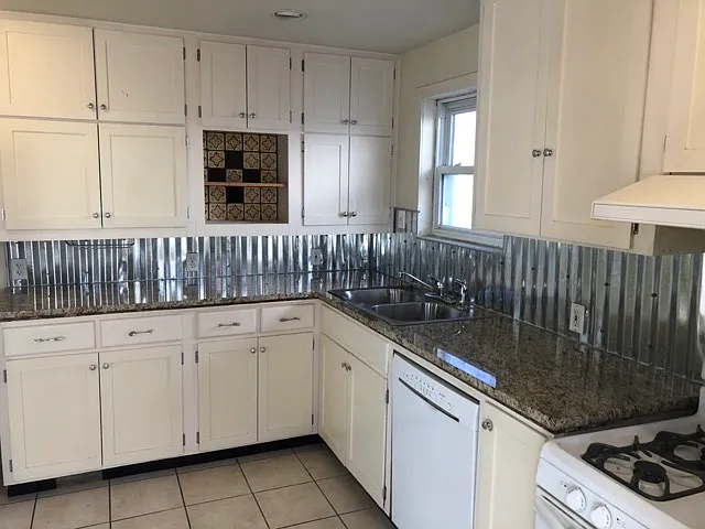 Spectacular 1 Bedroom Casita Near UNM - in Gorgeous, Private Compound — Photo 22