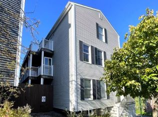 12 Hanover St APT 1, Portland, ME 04101