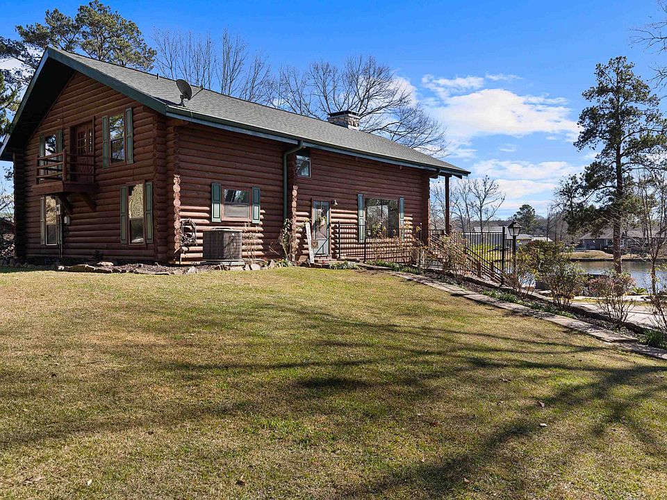 1st image of 301 Dolores Dr