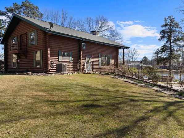301 Dolores Dr, Marshall, TX 75672