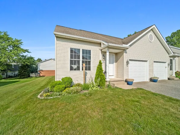 3883 E Boardwalk Pl, Erie, PA 16506