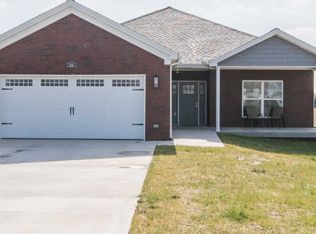 233 Oak Ridge Dr, Frankfort, KY 40601