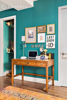 Rented by Compass | media 40