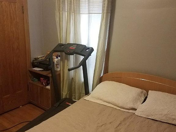 5th image of 5127 W Wrightwood Ave