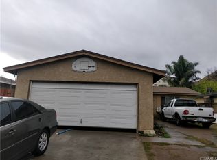 18627 E 6th St, Bloomington, CA 92316