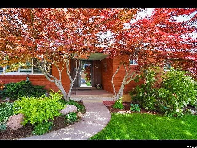 1st image of 2926 E McBride Dr