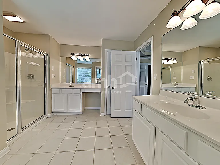830 Tully Rd — Photo 11