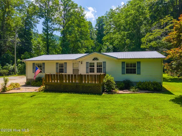 394 Anderson Road, Robbinsville, NC 28771