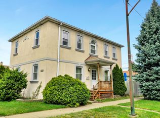 8234 W Addison St, Chicago, IL 60634