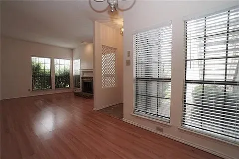 3101 Townbluff Dr #512 — Photo 2