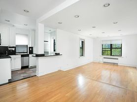 55 W 92nd St