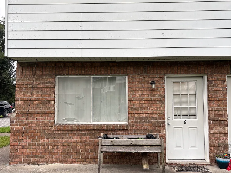 1500 Charles St #6