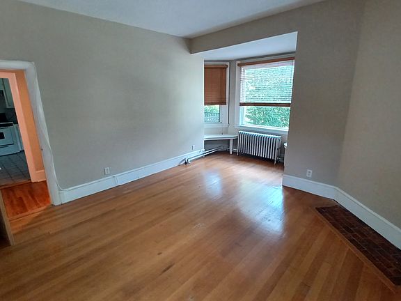 5th image of 35A Addington Rd #1
