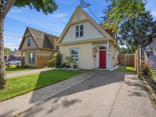 3 Marmora St, London, ON N5Z 1Z4