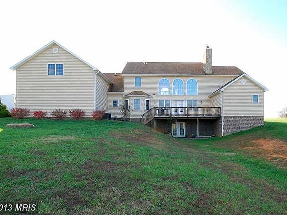 2nd image of 593 Brooks Ln
