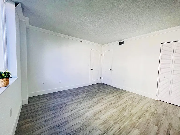 126 SW 17th Rd #405 — Photo 20