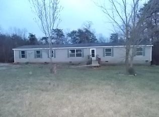 2010 Lipscomb Rd, Moneta, VA 24121