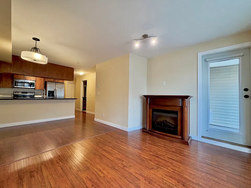 5660 201a St #337