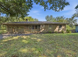 6203 Hedges Ave, Raytown, MO 64133
