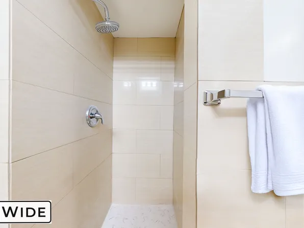 315 East 56th Street image 7 of 11