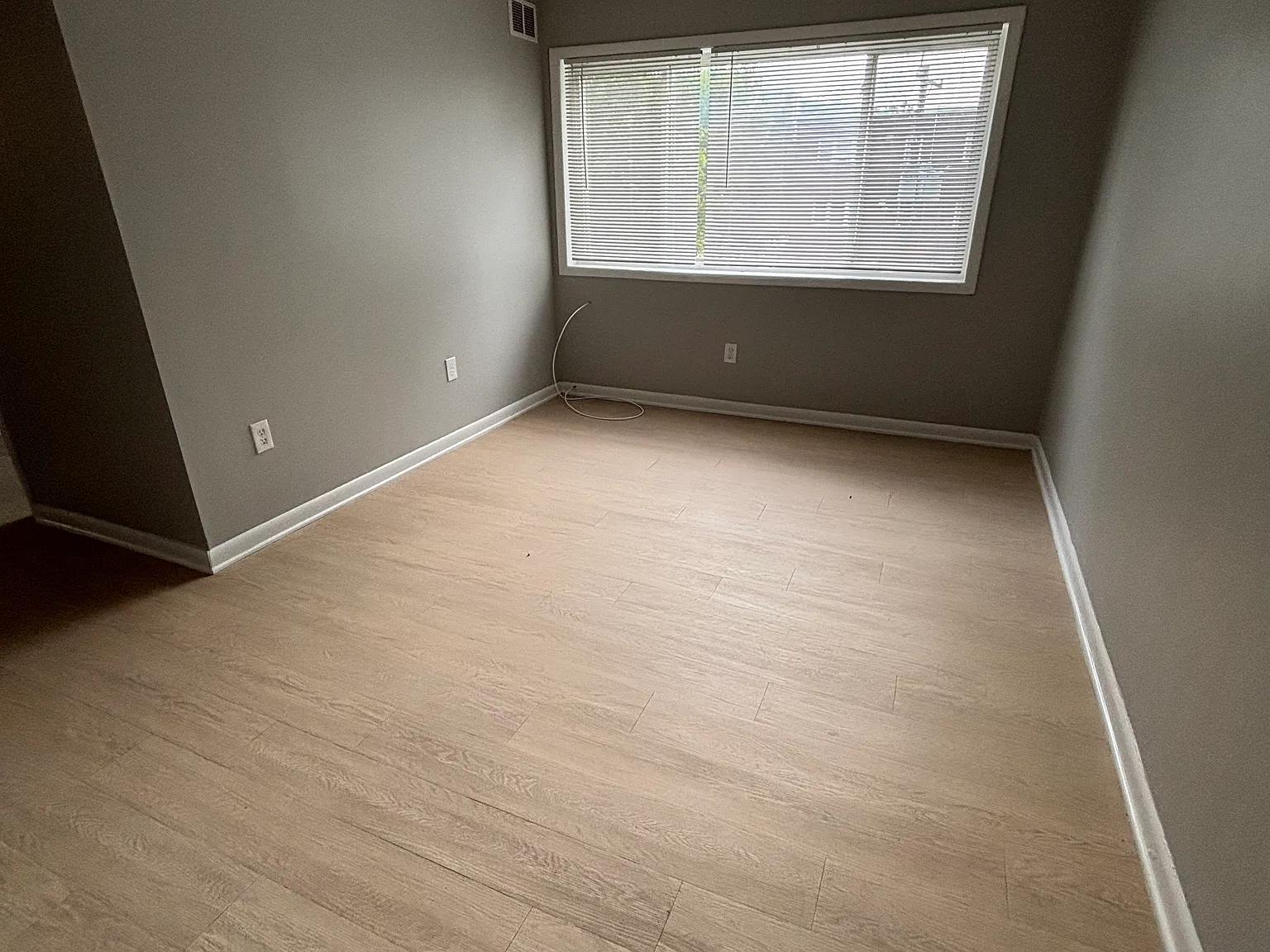 6 bed, 1700 sqft, $7,000 — Photo 4