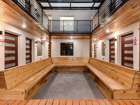 3rd image of 4806 Virginia Ave #3