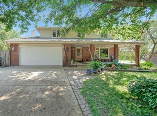 6821 Bernese Blvd, Lincoln, NE 68516