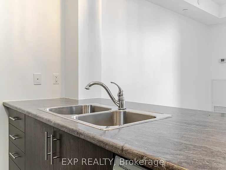 125 Shoreview Pl #121 — Photo 8