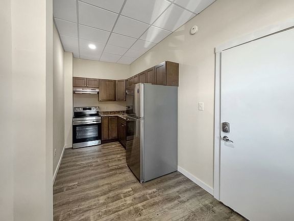 4th image of 256 Allegheny St #6