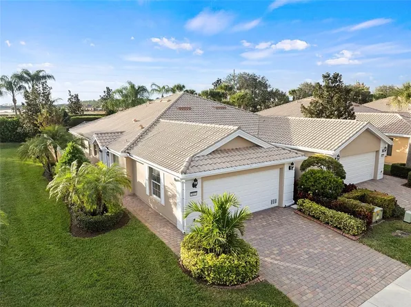 5017 Corsica Sq, Vero Beach, FL 32967