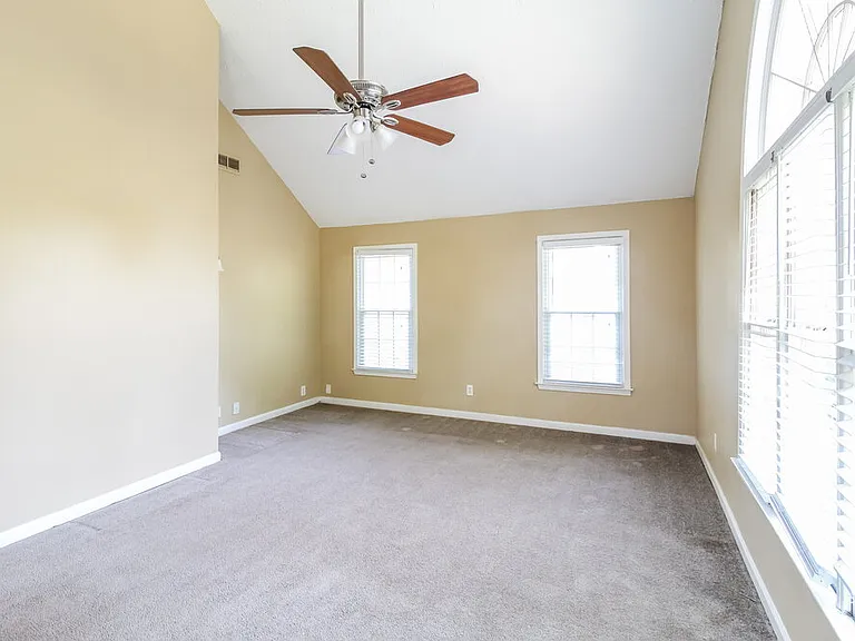 35 Oak View Dr — Photo 5