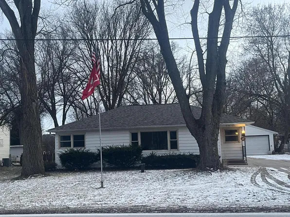 N55W37027 Lisbon ROAD, Oconomowoc, WI 53066