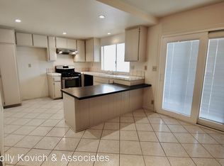 320 1/2 Prospect Ave, Long Beach, CA 90814