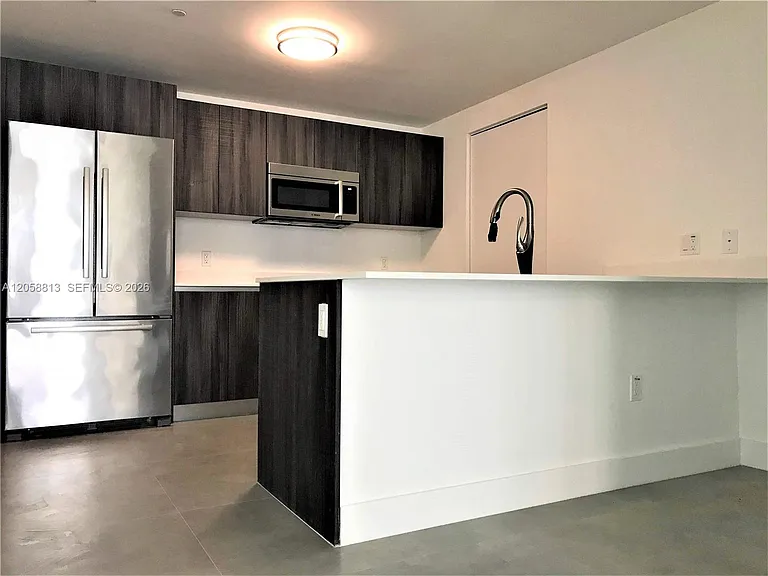 488 NE 18th St #3910 — Photo 46