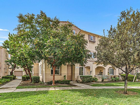 2nd image of 31180 Lavender Ct