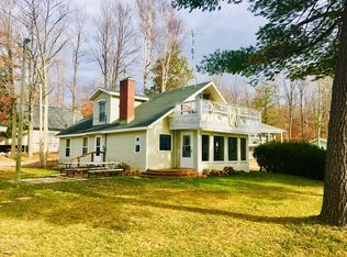 5357 W Beechwood Dr, Cheboygan, MI 49721