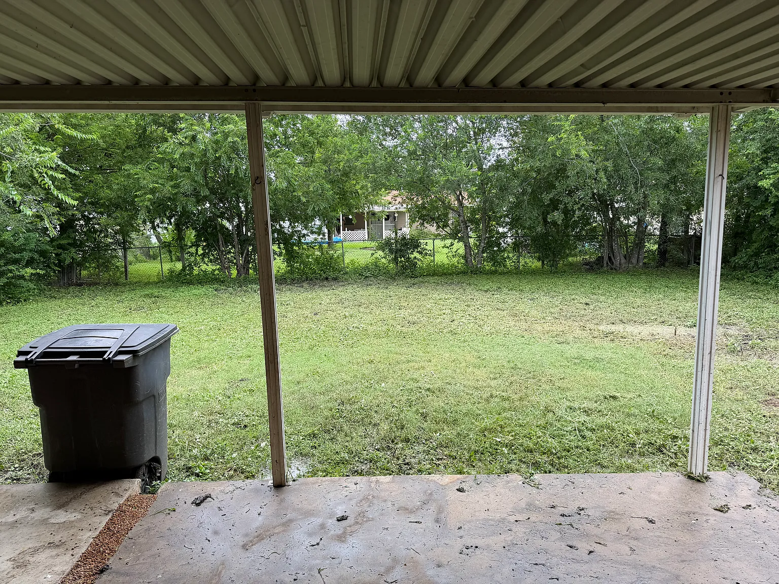 3 bed, 1150 sqft, $1,400 — Photo 2
