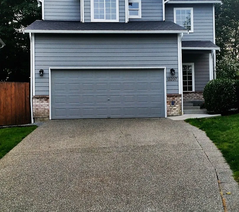 13207 NE 201st Ct