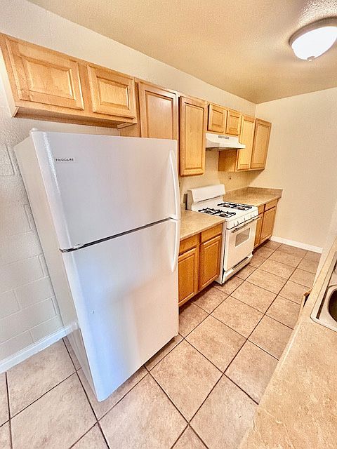 1st image of 1419 Tobias Dr APT 16
