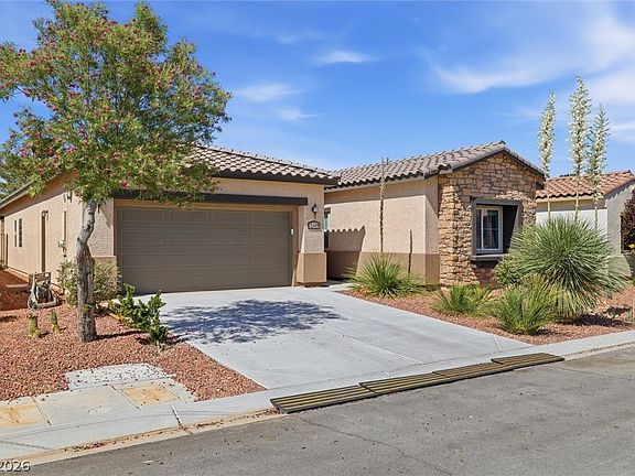 2nd image of 5249 Lilia Ave