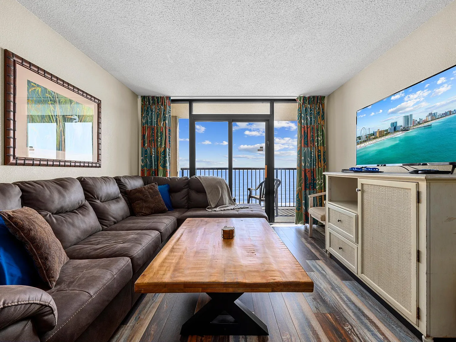 3 bed, 1107 sqft, $2,000 — Photo 2