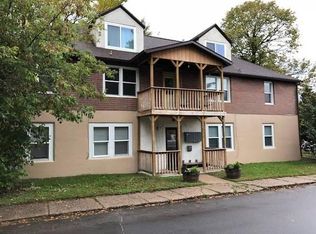 311 E 38th St APT 4, Hibbing, MN 55746