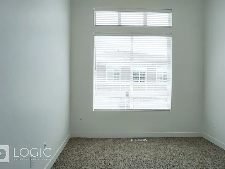 5484 W Ace Ct — Photo 12