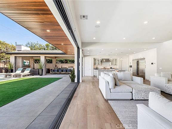 3rd image of 660 Kings Rd