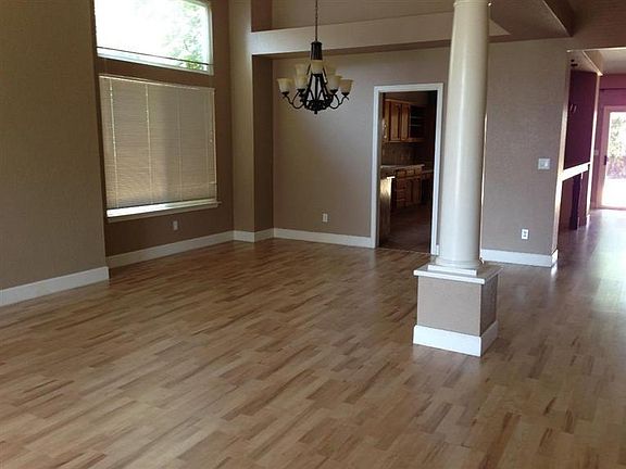 2nd image of 1367 Portofino Dr